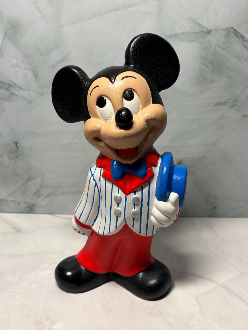 Vintage Walt Disney Prod Mickey Mouse Statue